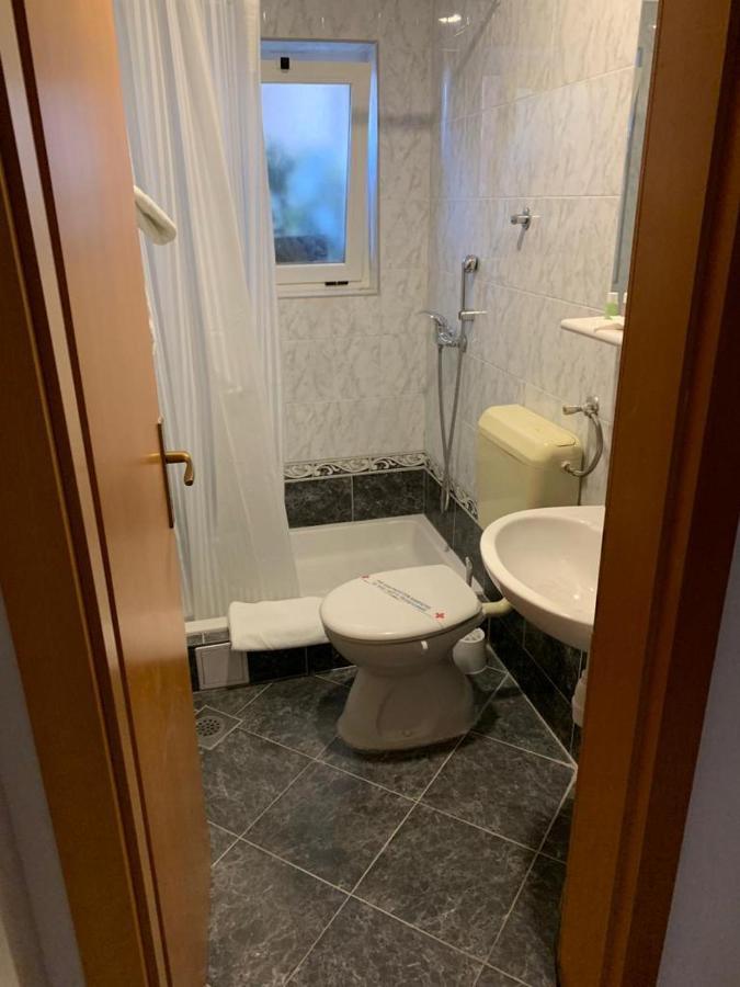 Apartmani California II بودغورا المظهر الخارجي الصورة